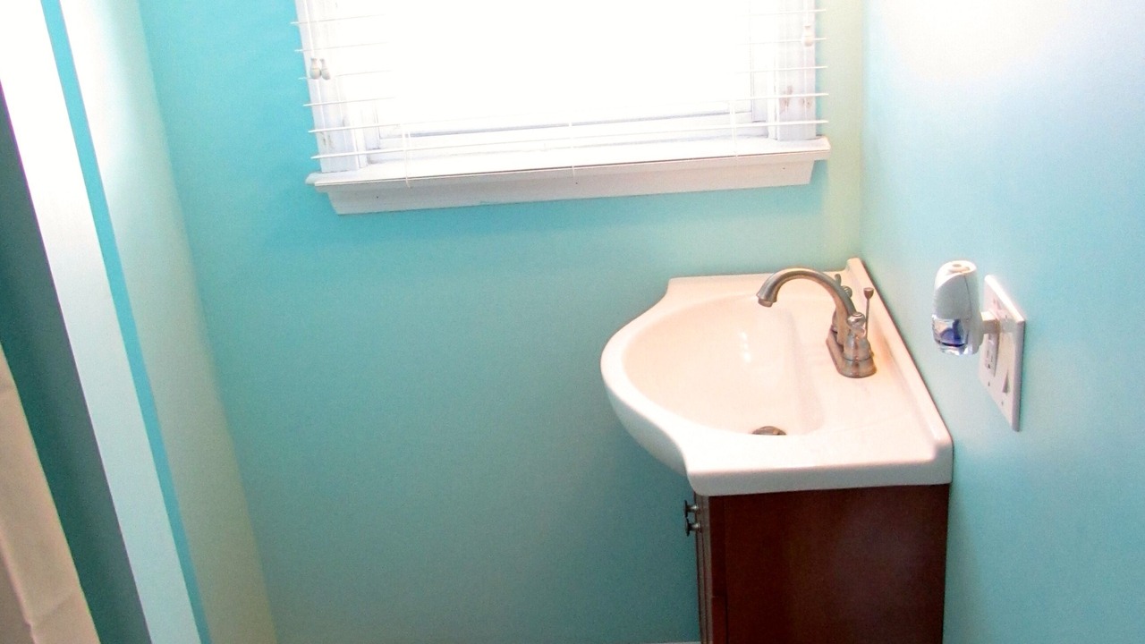 Photo of Bathroom in Eastward Look