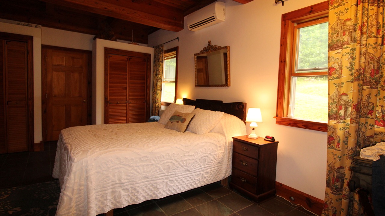 Photo of Bedroom in Nellysford