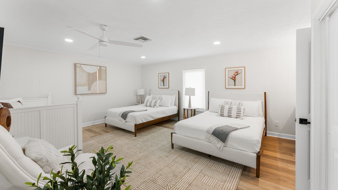 Photo of Bedroom in Biltmore Beach