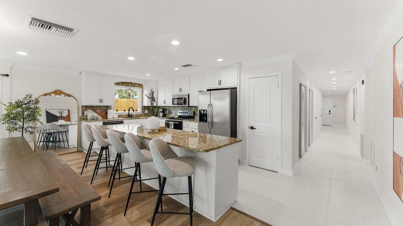 Photo of Kitchen in Biltmore Beach