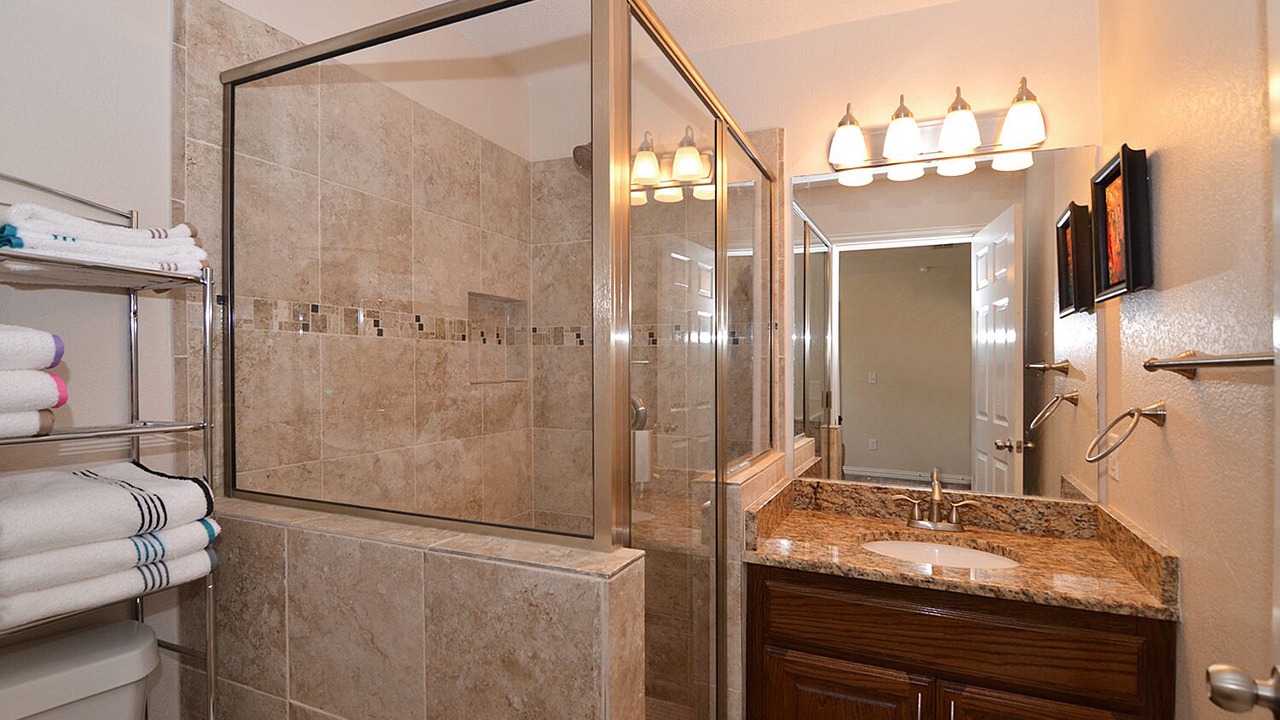 Photo of Bathroom in Allen