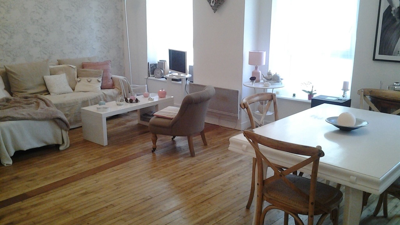 Photo of Livingroom in Downtown