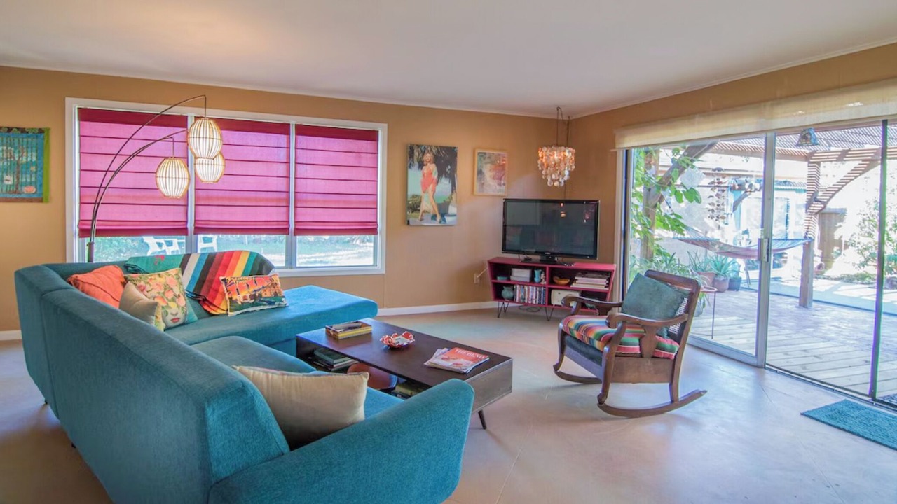 Photo of Livingroom in Bay Area