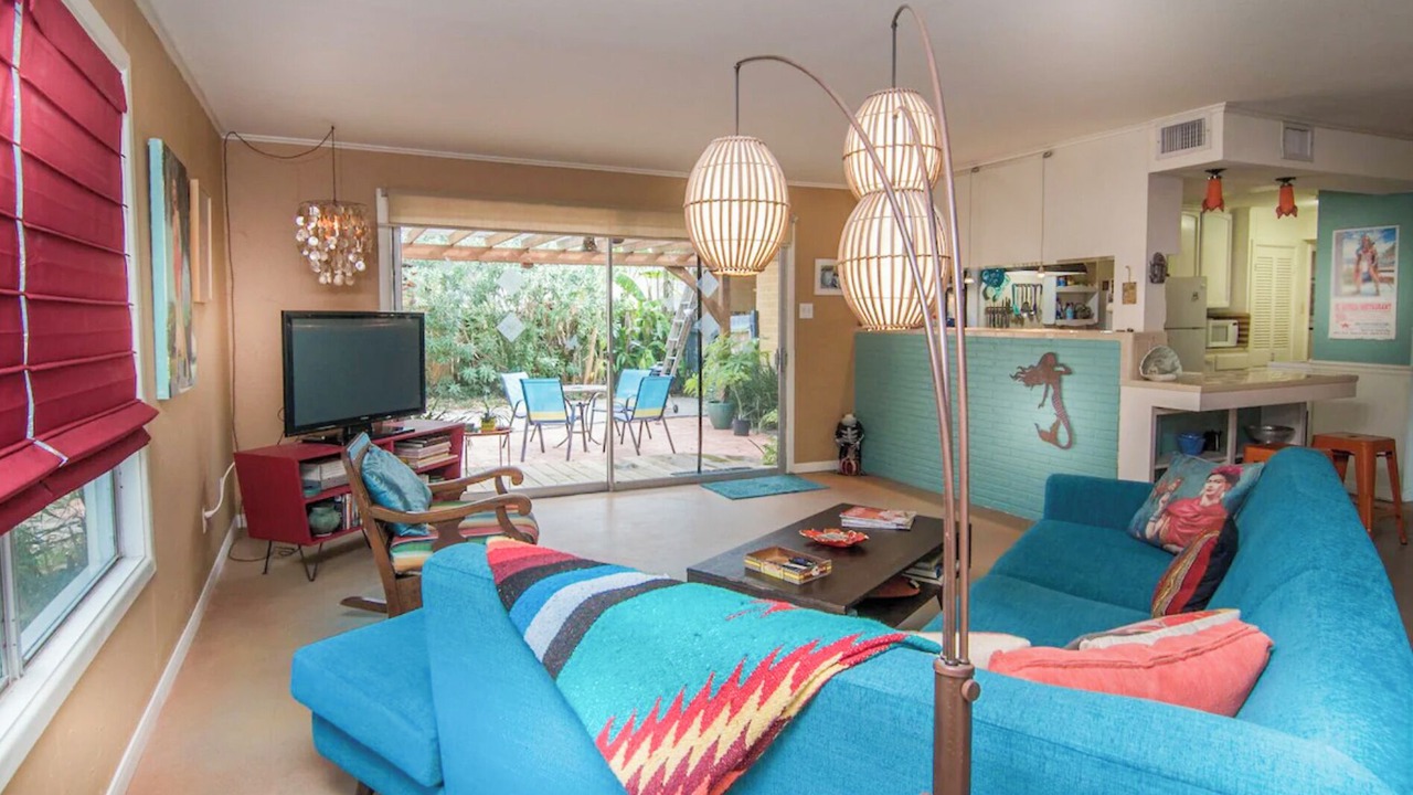 Photo of Livingroom in Bay Area