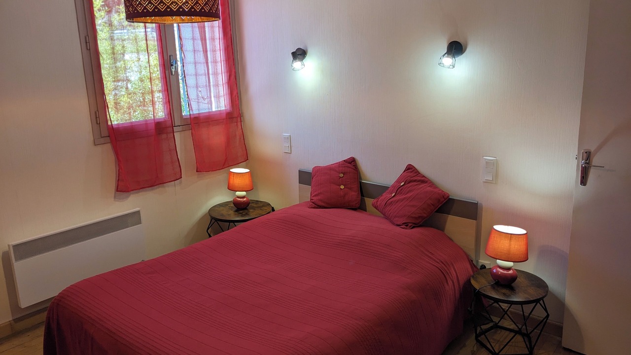 Photo of Bedroom in Sainte-Eulalie-d'Olt