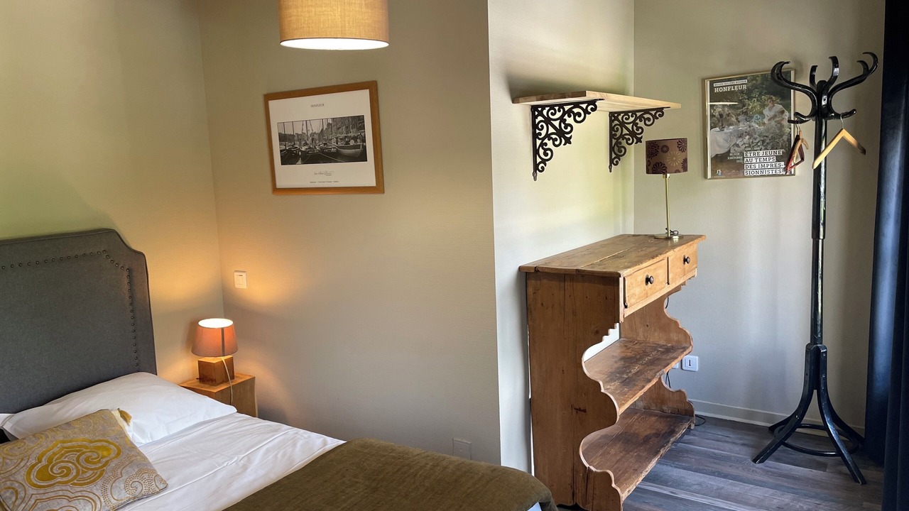 Photo of Bedroom in Honfleur