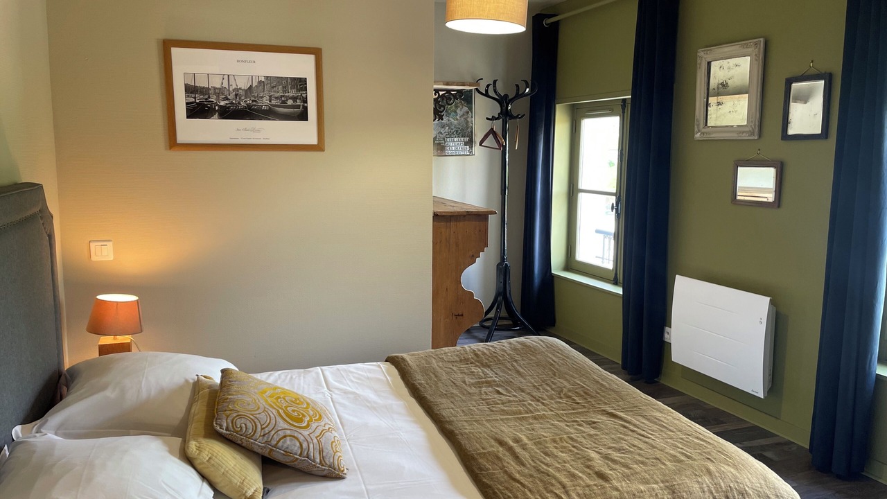 Photo of Bedroom in Honfleur