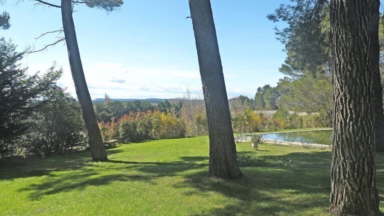 Photo of Outdoor in Lambesc