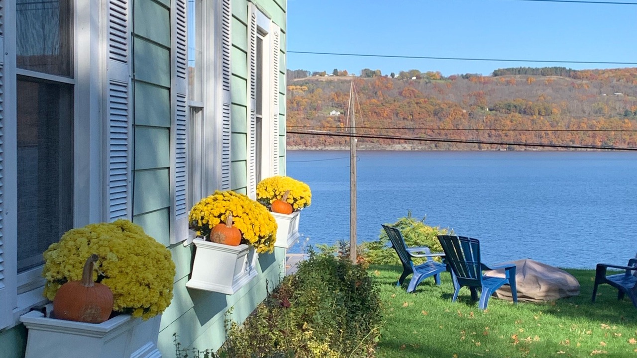 Photo of Others in Town of Reading