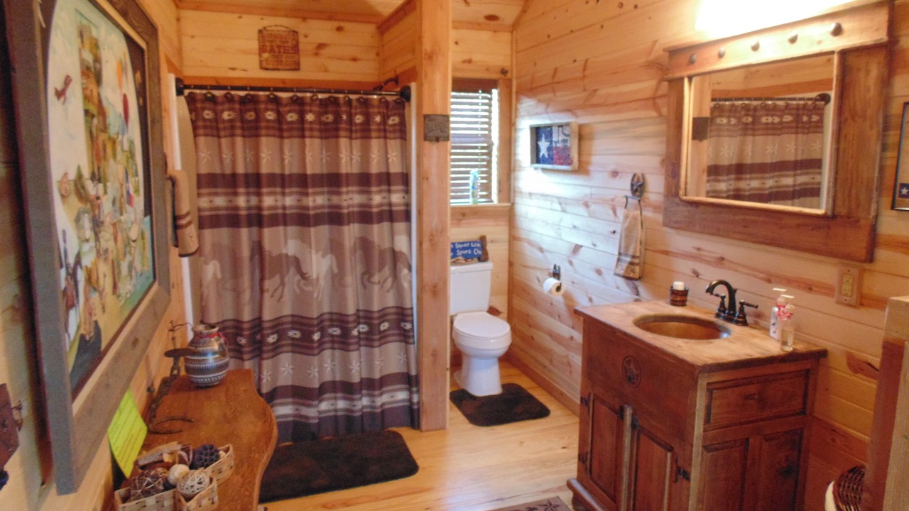 Photo of Bathroom in Llano