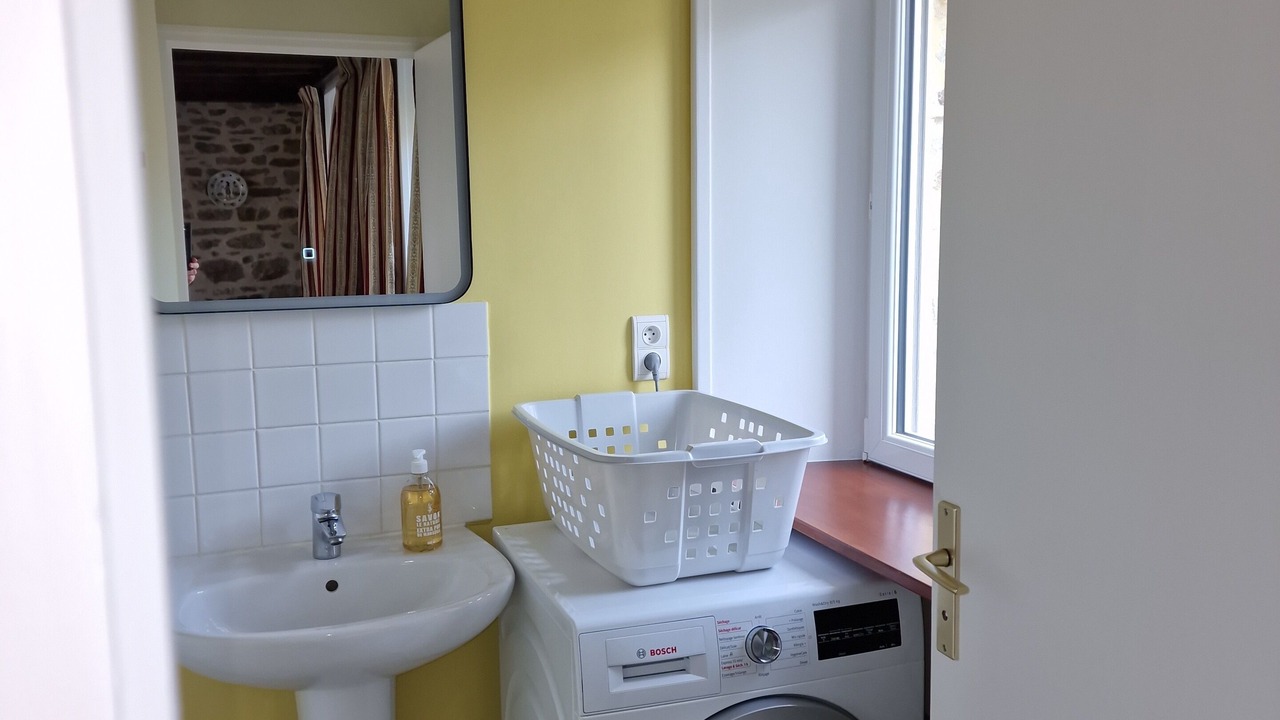 Photo of Bathroom in Saint-Maurice-en-Cotentin