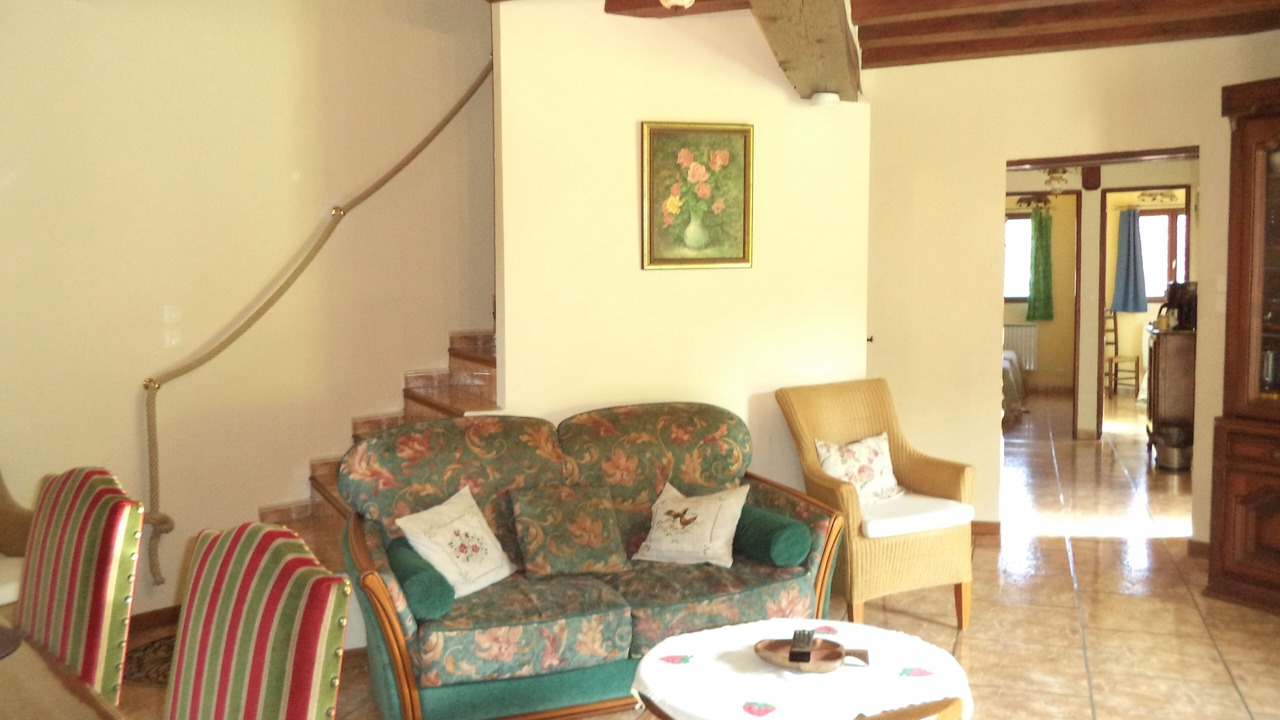 Photo of Livingroom in Saint-Etienne-sous-Bailleul