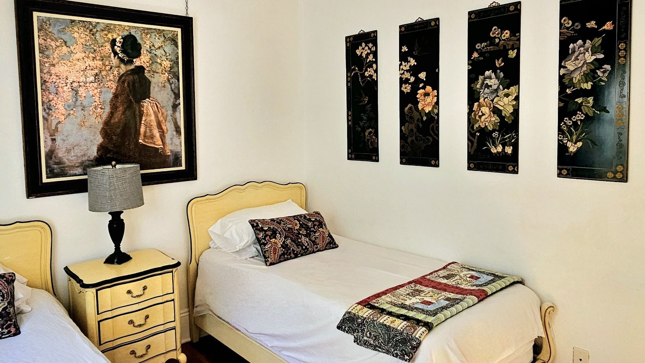 Photo of Bedroom in Downtown