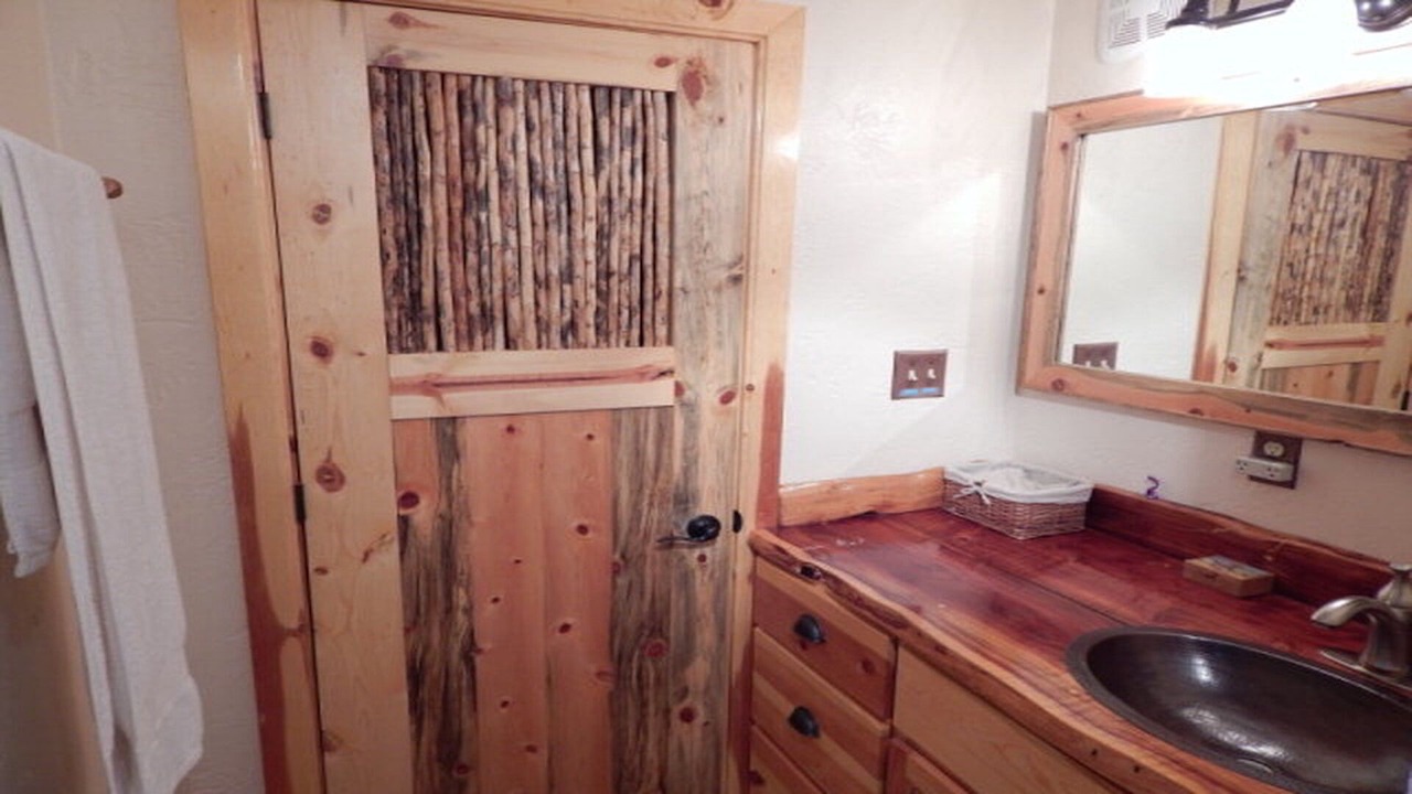 Photo of Bathroom in Marathon