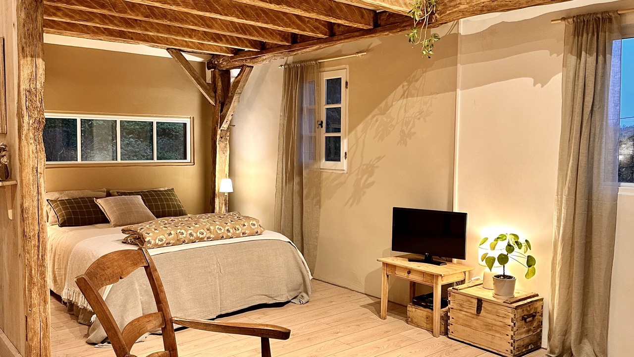 Photo of Bedroom in Villefranche-du-Perigord