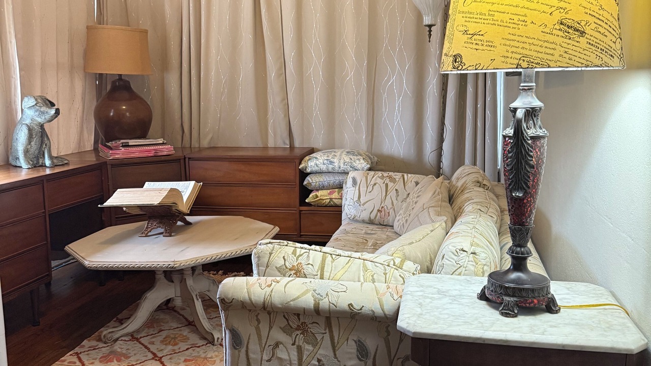 Photo of Livingroom in LaFayette