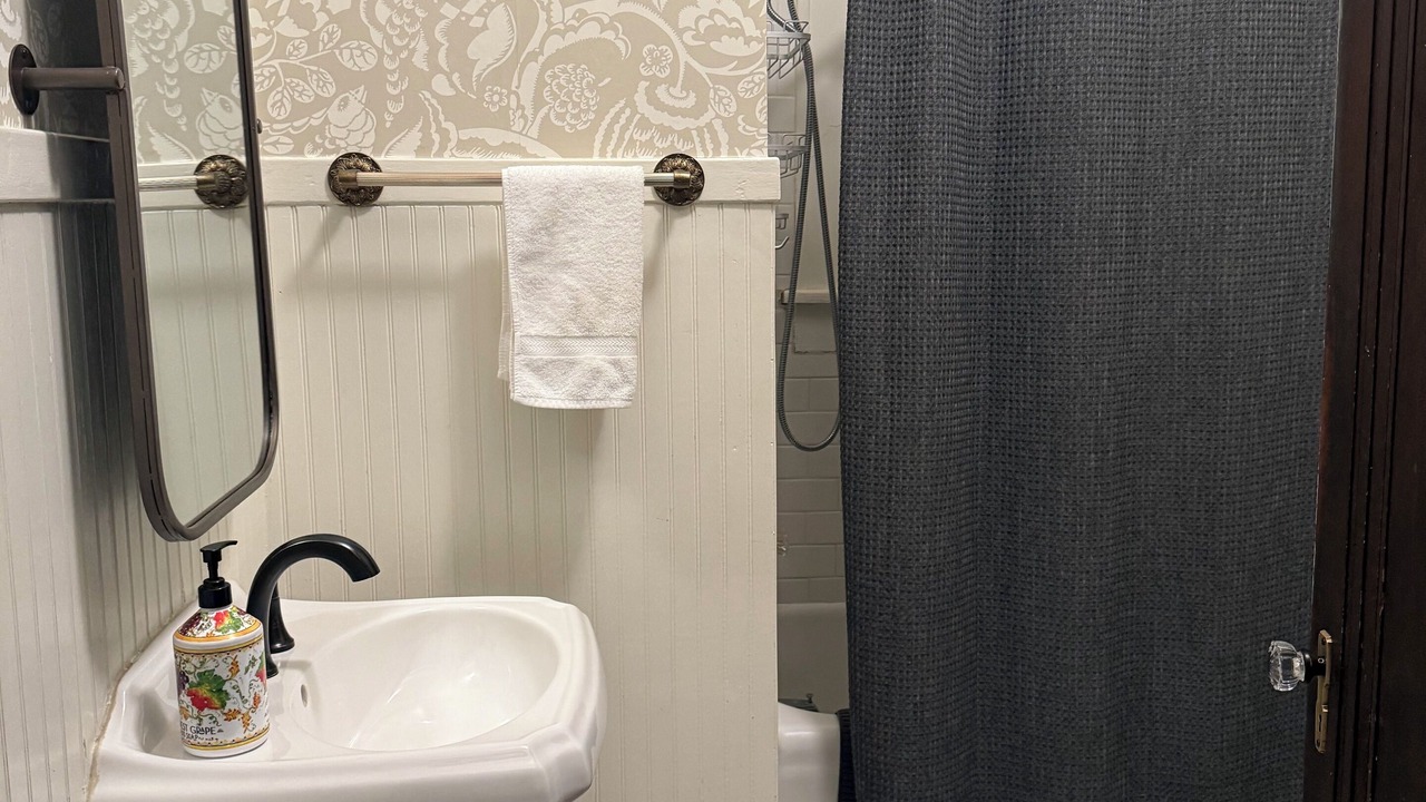 Photo of Bathroom in LaFayette