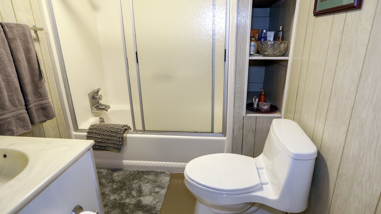 Photo of Bathroom in LaFayette
