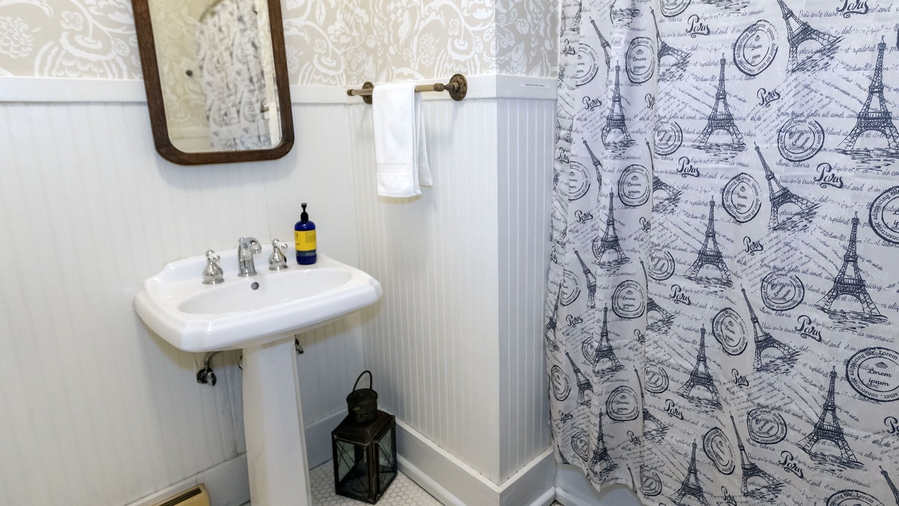 Photo of Bathroom in LaFayette