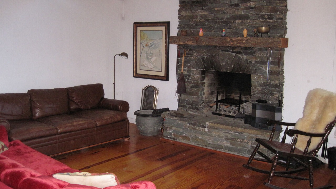 Photo of Livingroom in Lackawaxen