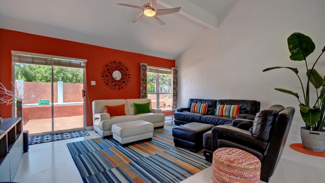 Photo of Livingroom in Kyle