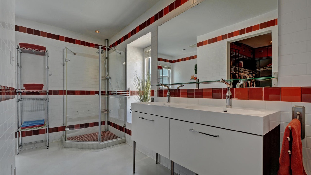 Photo of Bathroom in Kyle