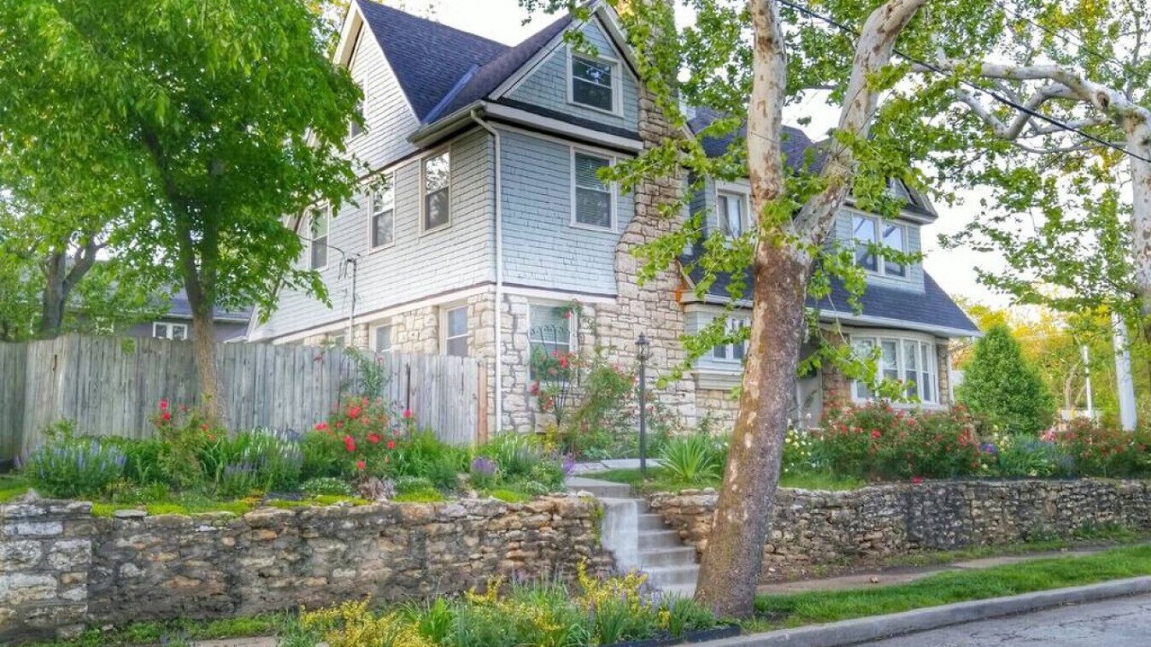 Photo of Outdoor in South Hyde Park