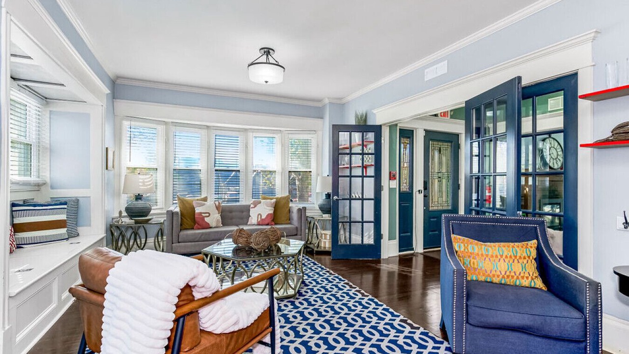 Photo of Livingroom in South Hyde Park