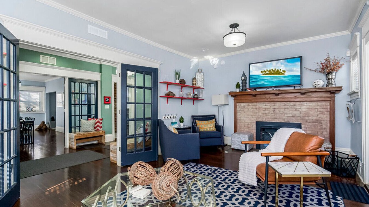 Photo of Livingroom in South Hyde Park