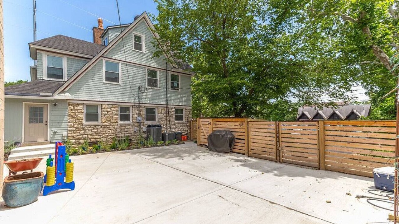 Photo of Outdoor in South Hyde Park
