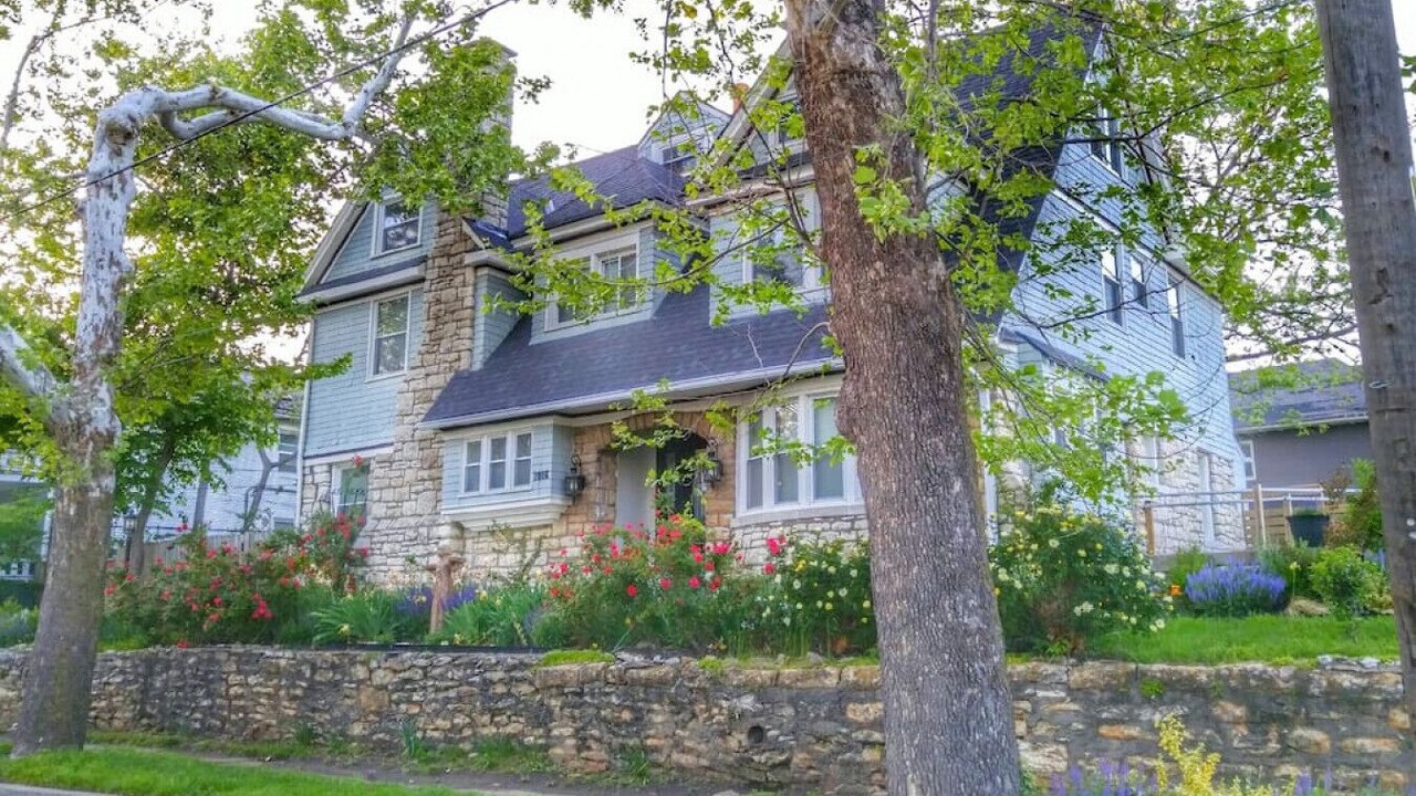 Photo of Outdoor in South Hyde Park