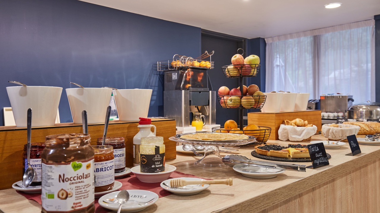 Photo of Others in Les Tines