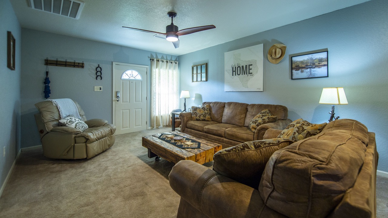 Photo of Livingroom in Elm Mott