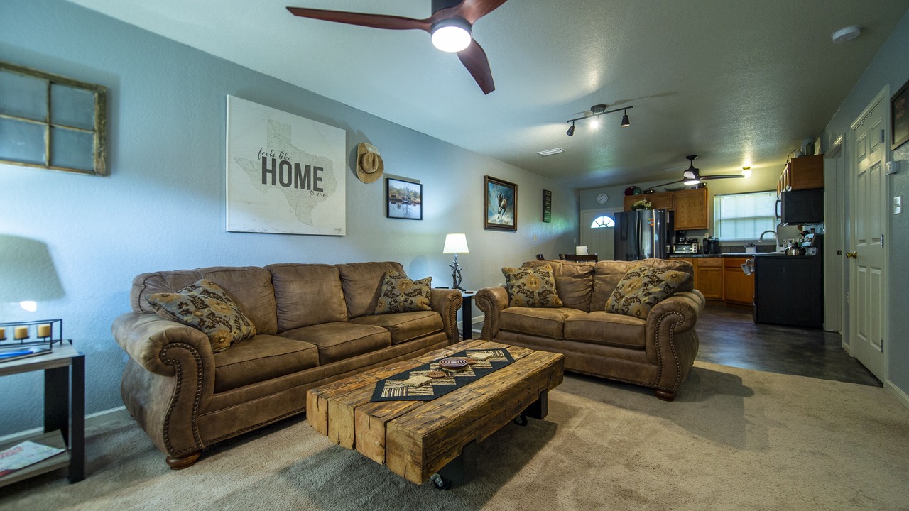 Photo of Livingroom in Elm Mott