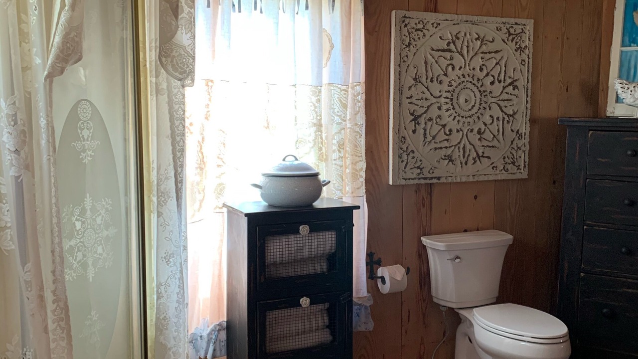 Photo of Bathroom in Clarkesville