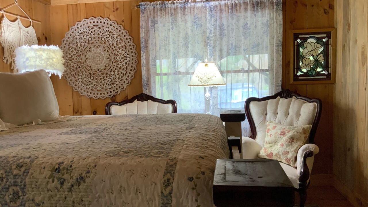 Photo of Bedroom in Clarkesville