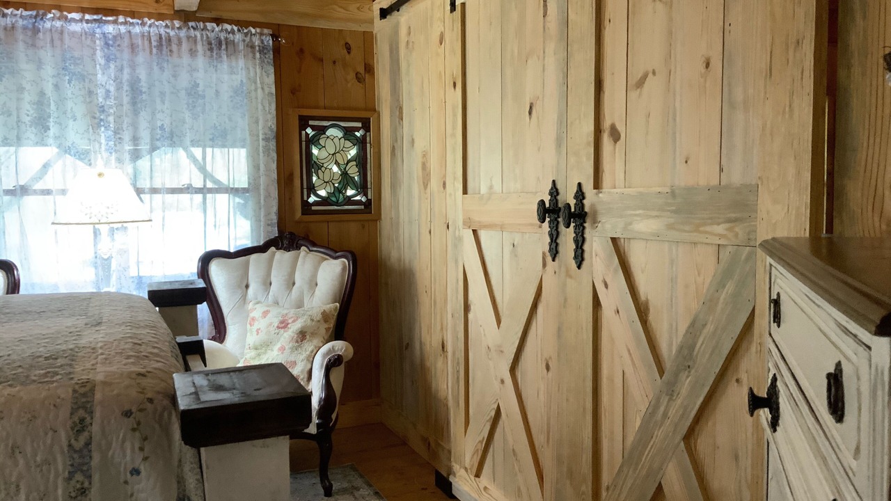 Photo of Bedroom in Clarkesville