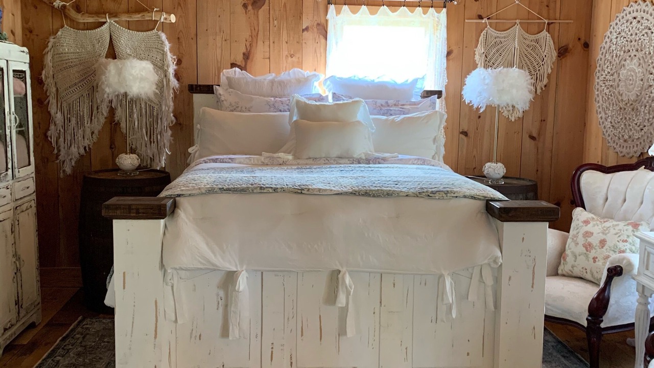 Photo of Bedroom in Clarkesville