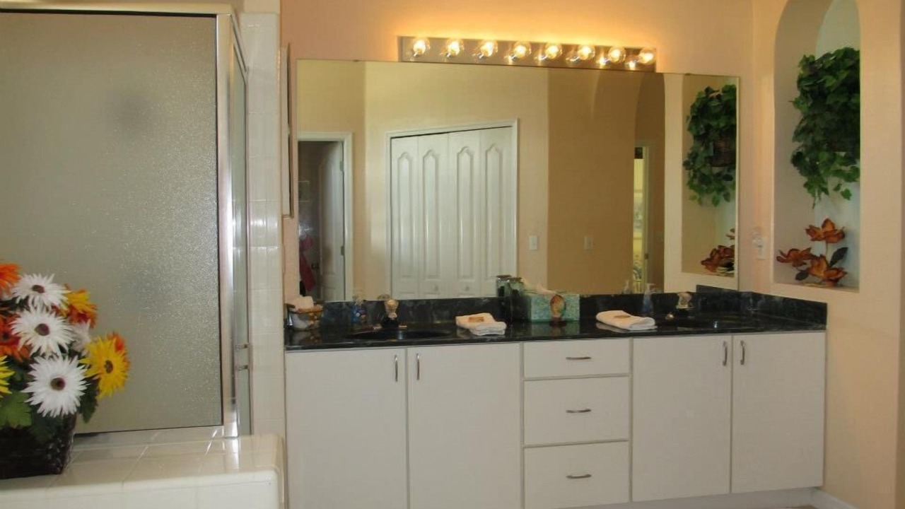 Photo of Others in Lindfields