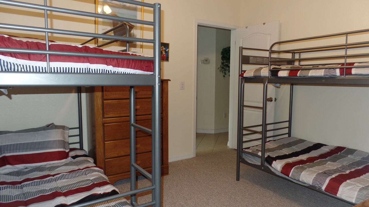 Photo of Bedroom in Lindfields