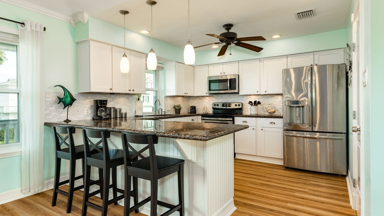 Photo of Others in Jamaica Beach