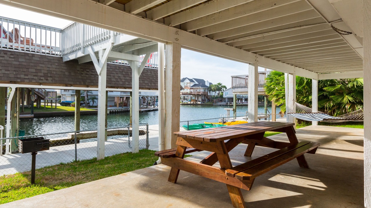 Photo of Others in Jamaica Beach