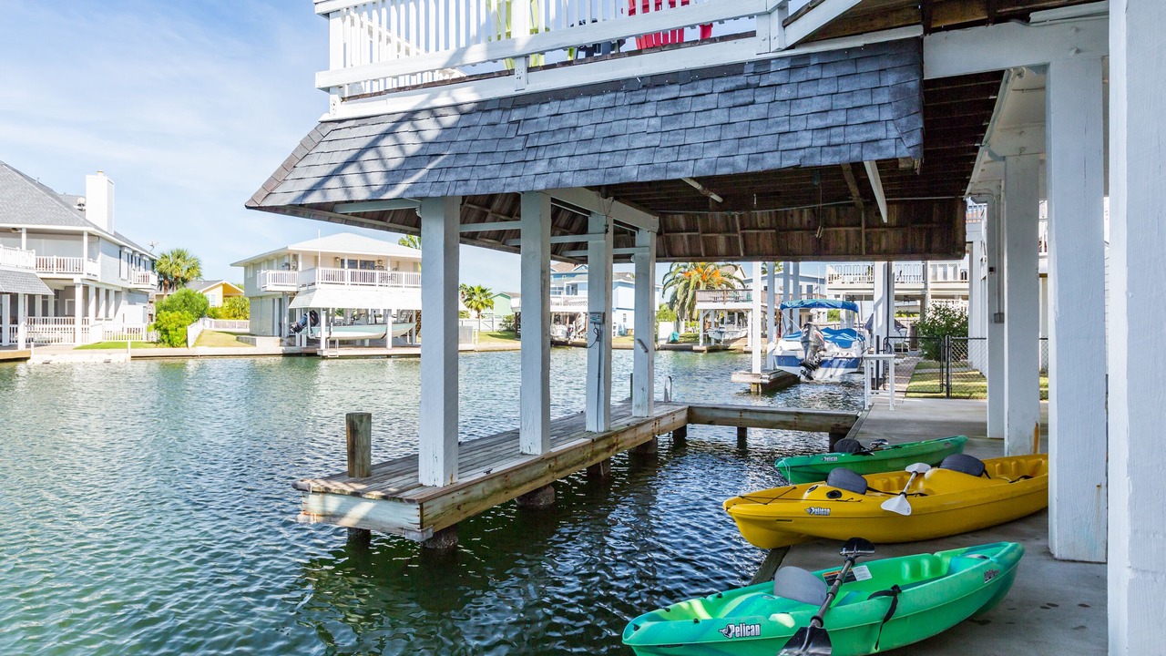 Photo of Others in Jamaica Beach