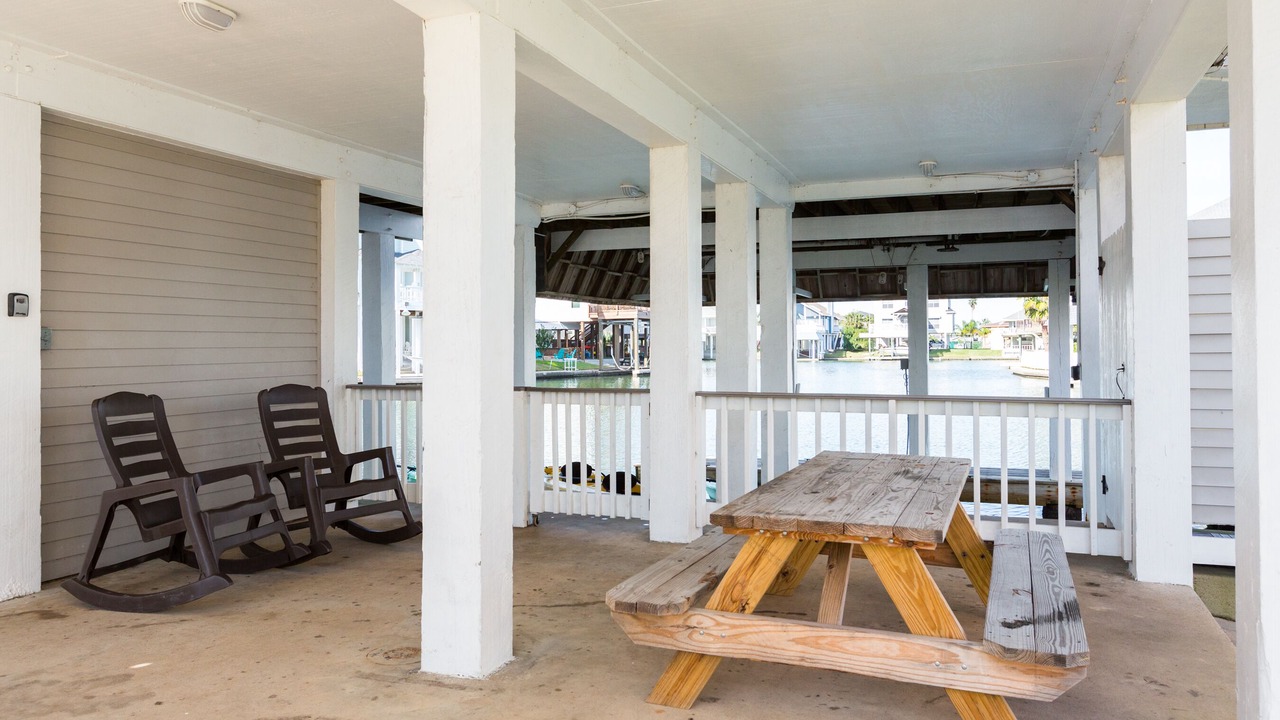 Photo of Others in Jamaica Beach