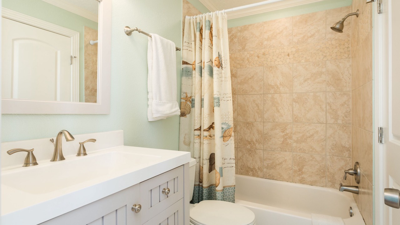 Photo of Bathroom in Jamaica Beach