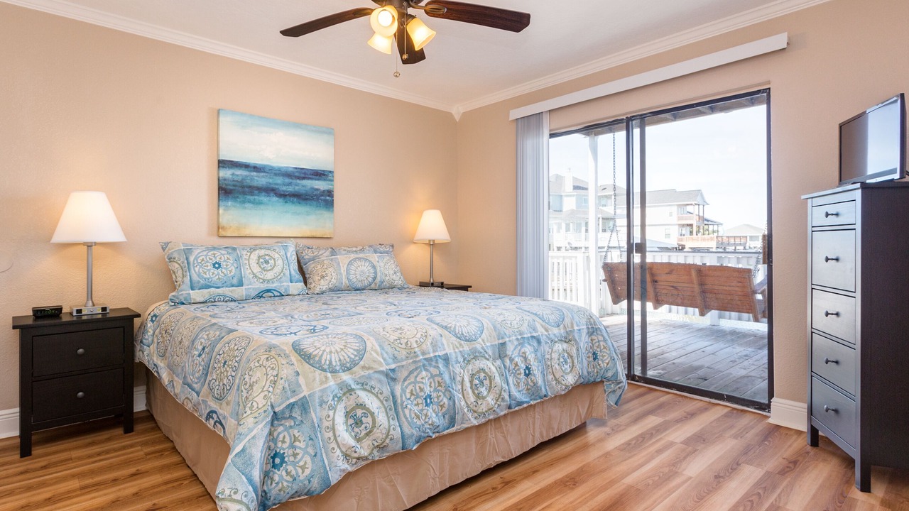 Photo of Others in Jamaica Beach