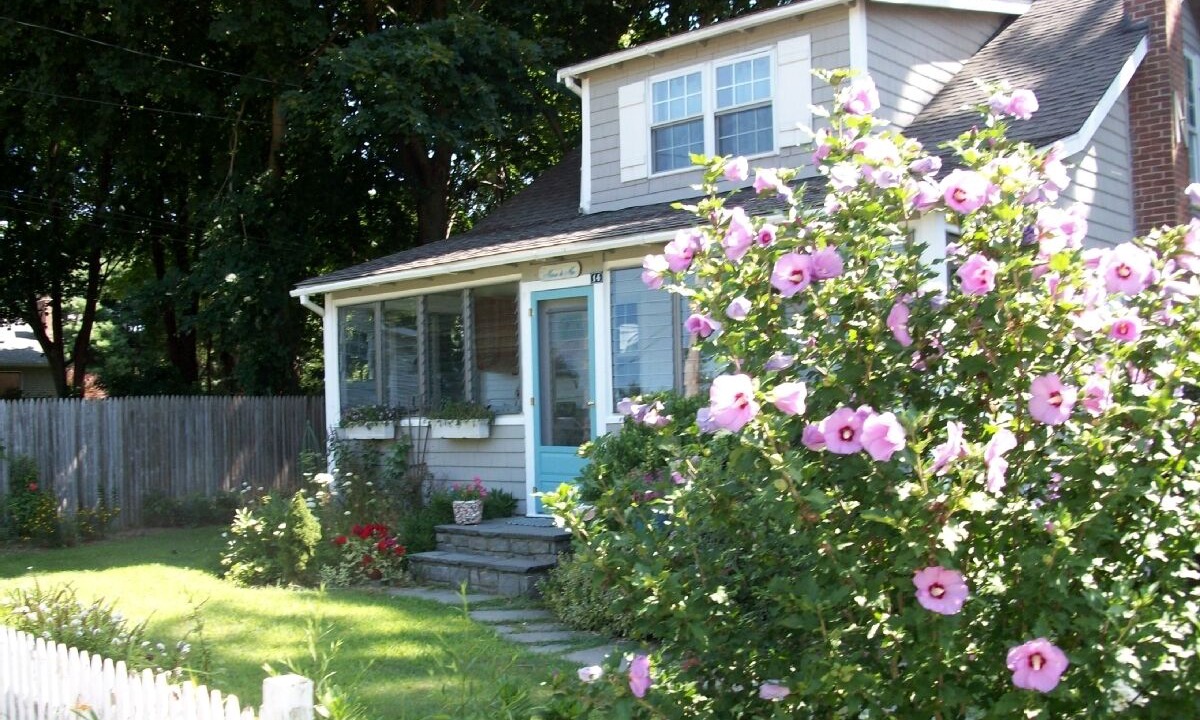 Photo of Others in Saybrook Manor