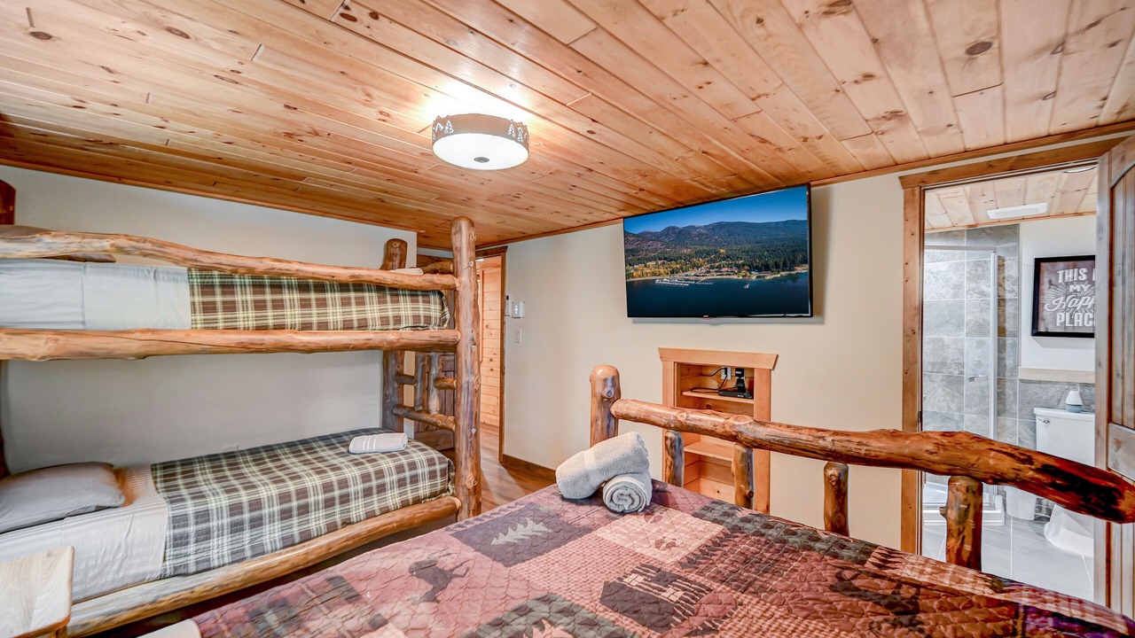 Photo of Bedroom in Village at Camelback