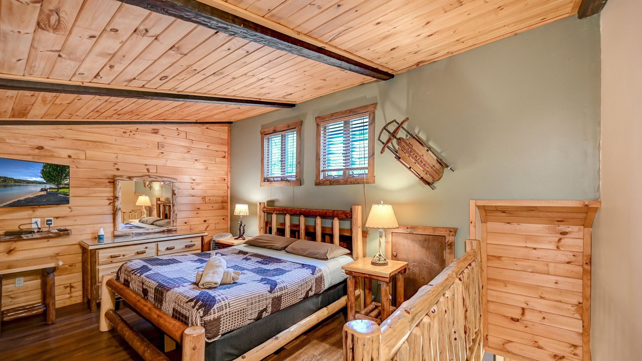 Photo of Bedroom in Village at Camelback
