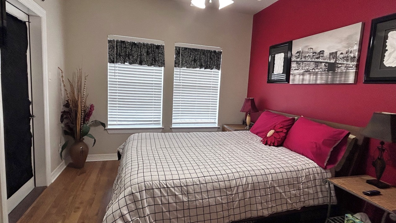 Photo of Bedroom in North San Antonio - SAT